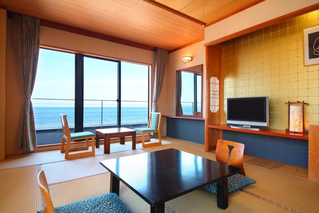 Seaside Hotel Mimatsu Ooetei Beppu Rum bild