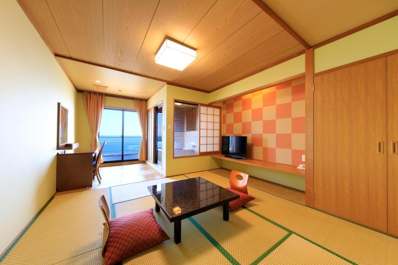 Seaside Hotel Mimatsu Ooetei Beppu Exteriör bild